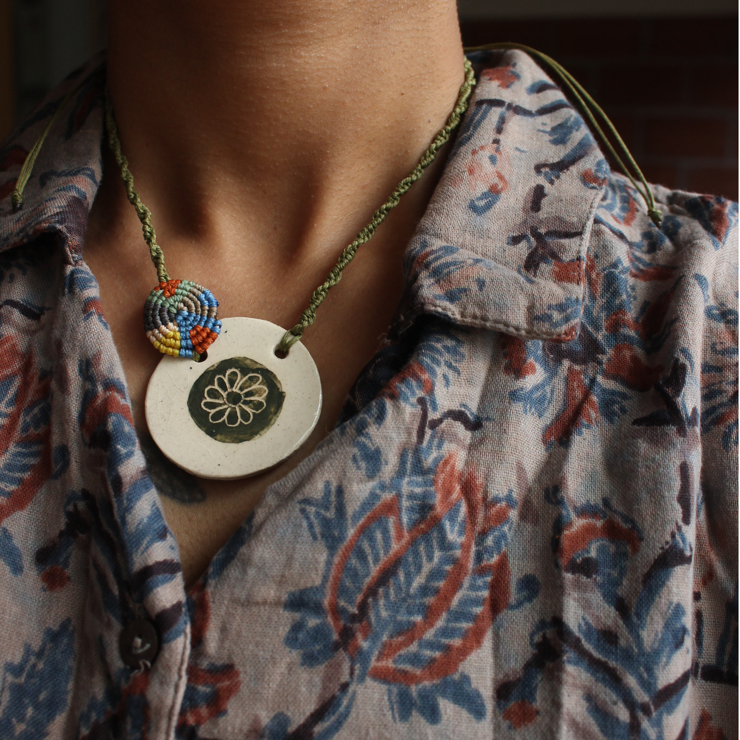 Flower trail pendant