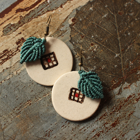 Window earrings