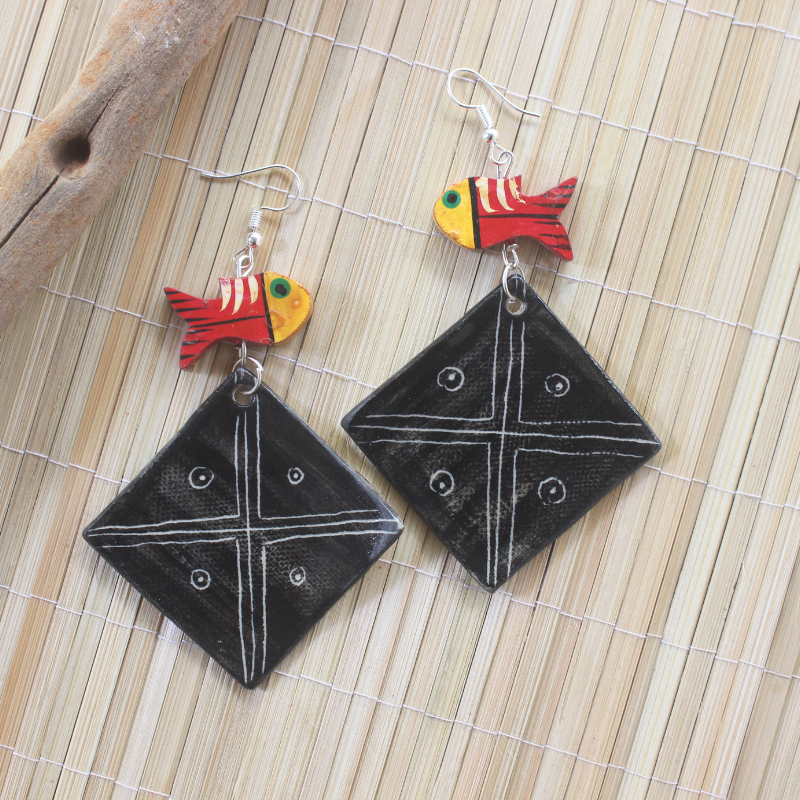 Sgrafitto black earrings