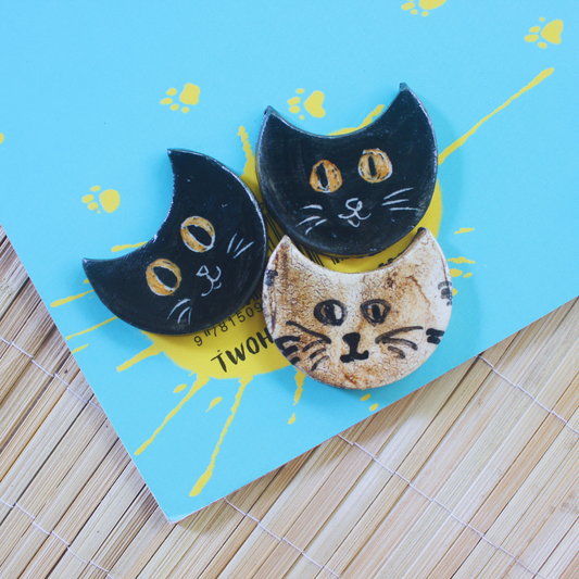 Cats ceramic magnet