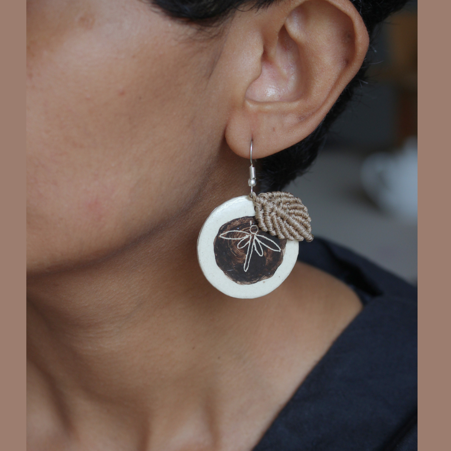 Dragonfly Beige