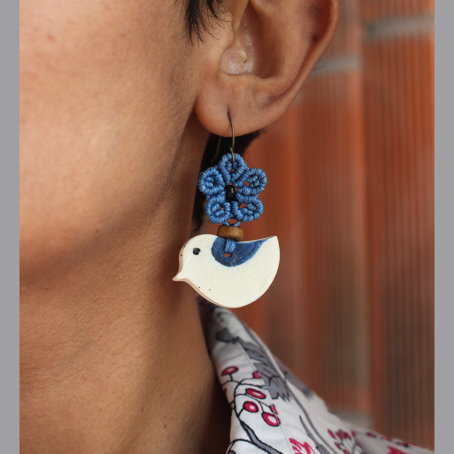 Birdie in blue