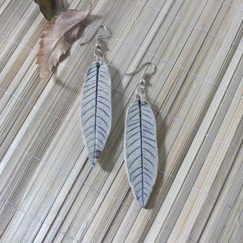 Leaf earrings