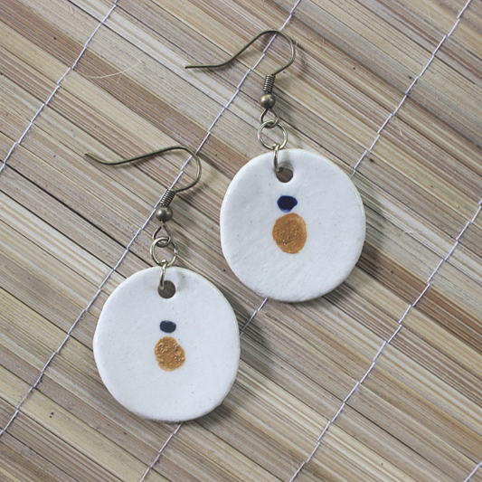 Speckles ceramic earrings